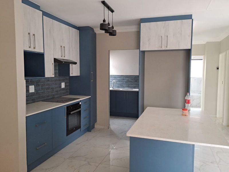 House For Sale in Rayton Central - Photo 4