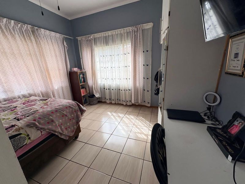 House For Sale in Riviera - Photo 10