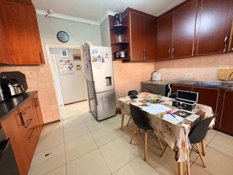 House For Sale in Riviera - Photo 8