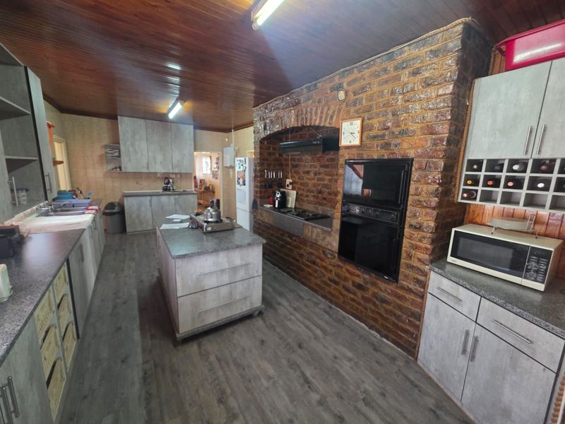 House For Sale in Heuwelsig - Photo 7