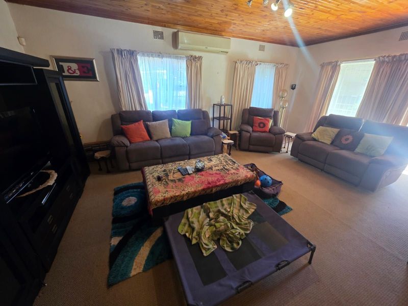 House For Sale in Heuwelsig - Photo 3