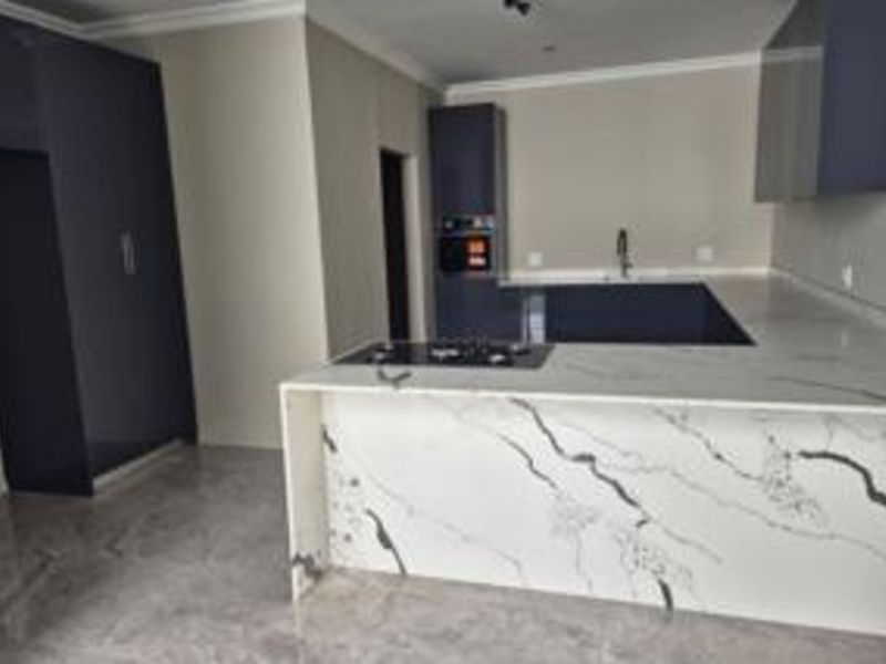 House To Rent in Hyde Park - Photo 4