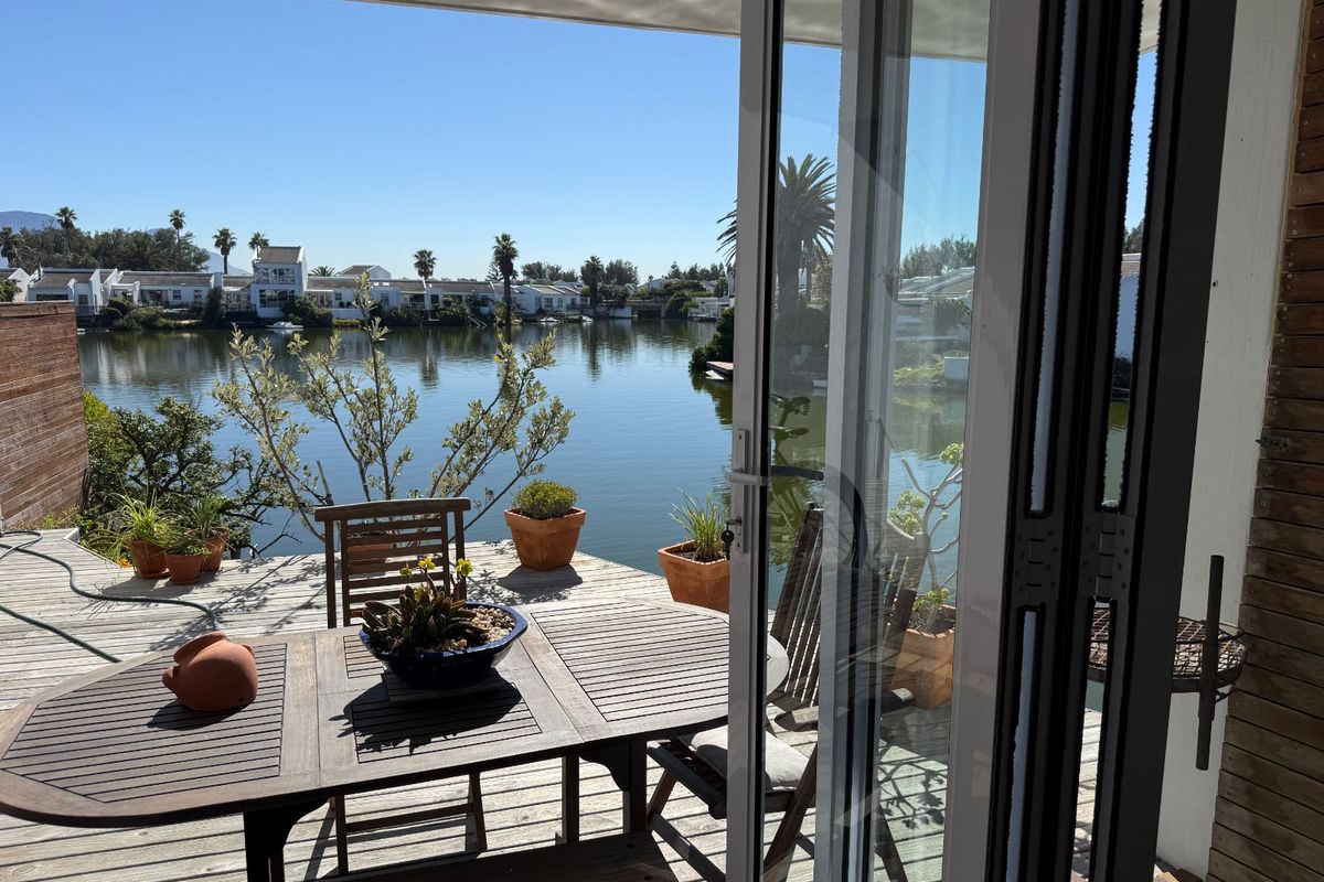 House For Sale in Marina Da Gama - Photo 3