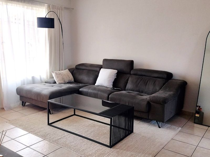 Apartment For Sale in Strubensvallei - Photo 8