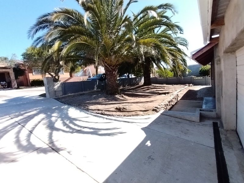 House For Sale in Hillside - Photo 2