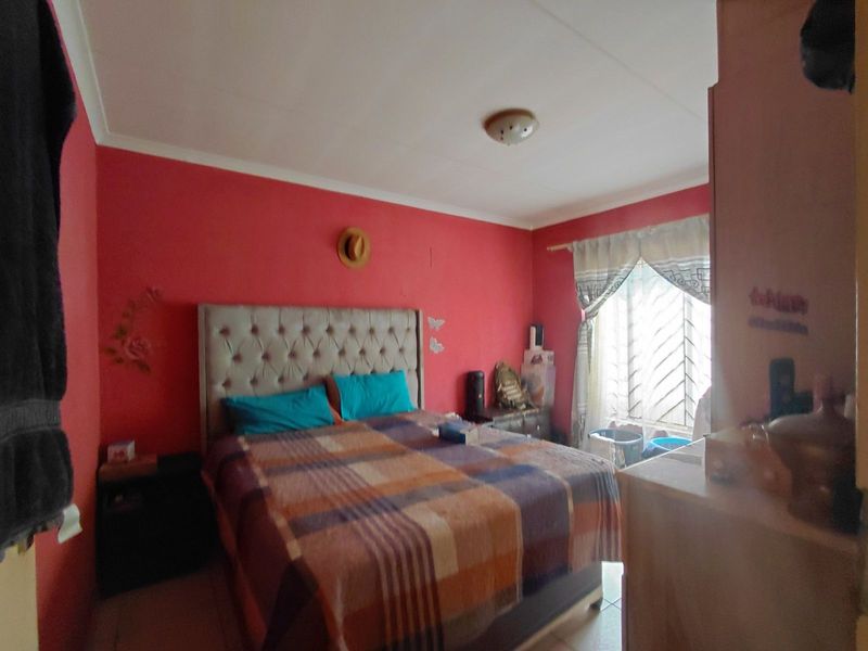 House For Sale in Danville - Photo 6