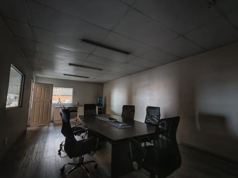 Industrial To Rent in Spartan - Photo 7