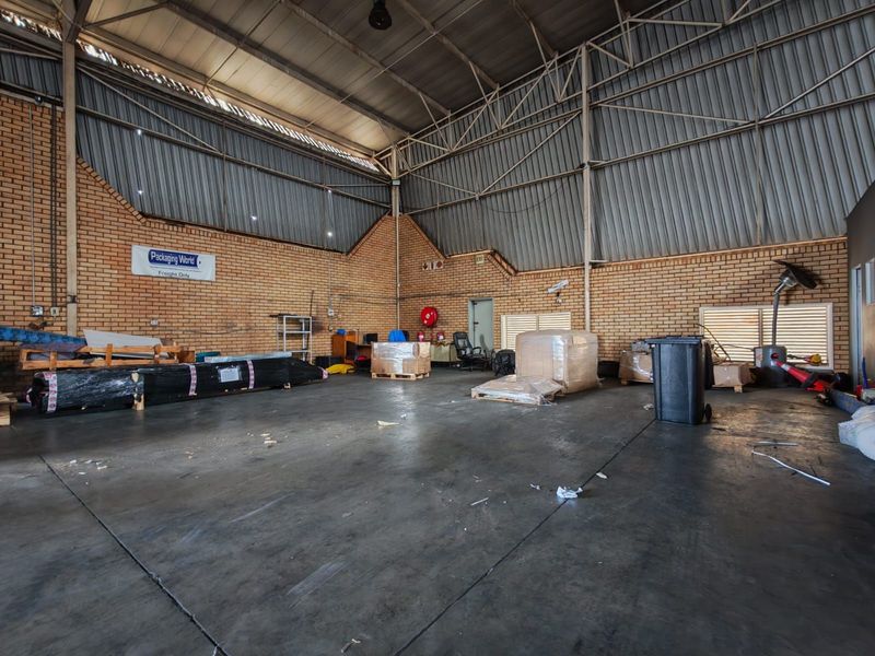 Industrial To Rent in Spartan - Photo 8