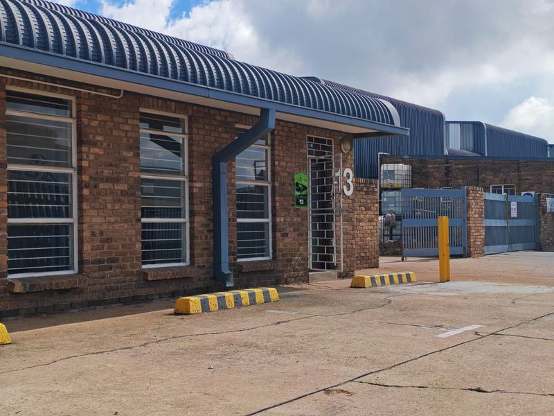 Industrial To Rent in Jet Park - Photo 1