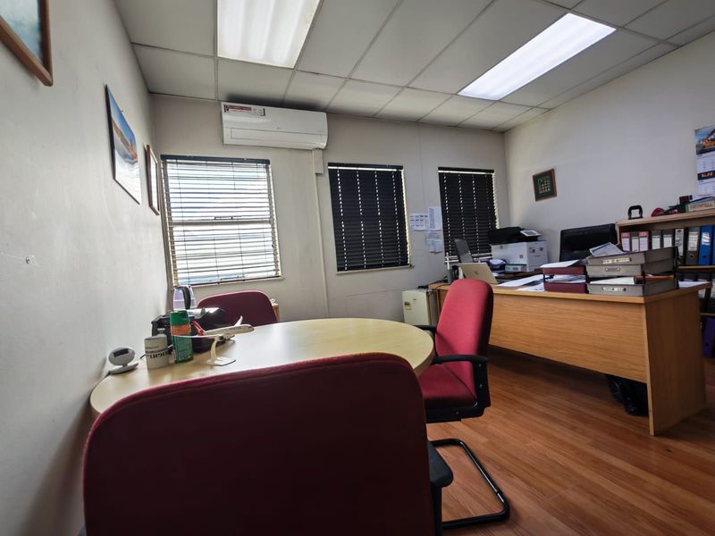 Industrial To Rent in Spartan - Photo 6