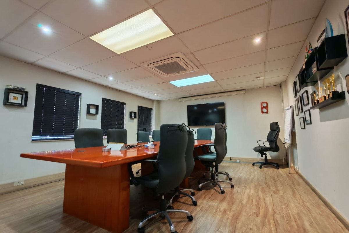 Industrial To Rent in Spartan - Photo 5