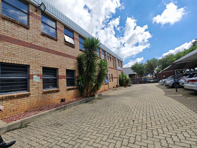 Industrial To Rent in Spartan - Photo 3