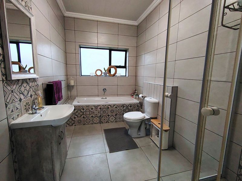 House For Sale in Monte Christo - Photo 10