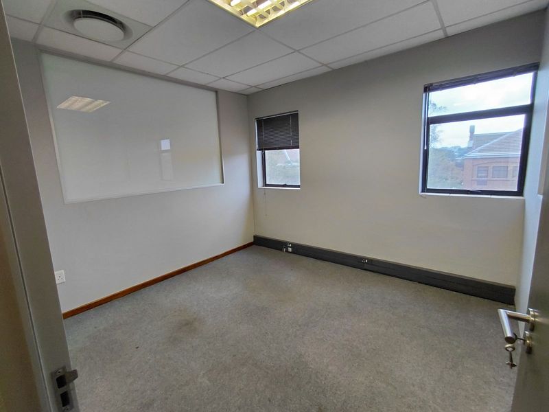 Office To Rent in Faerie Glen - Photo 10