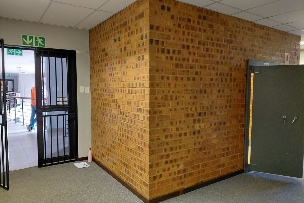 Office To Rent in Faerie Glen - Photo 4