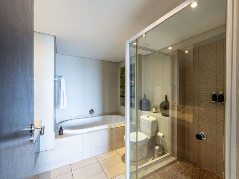 Apartment For Sale in Cape Town City Centre - Photo 8