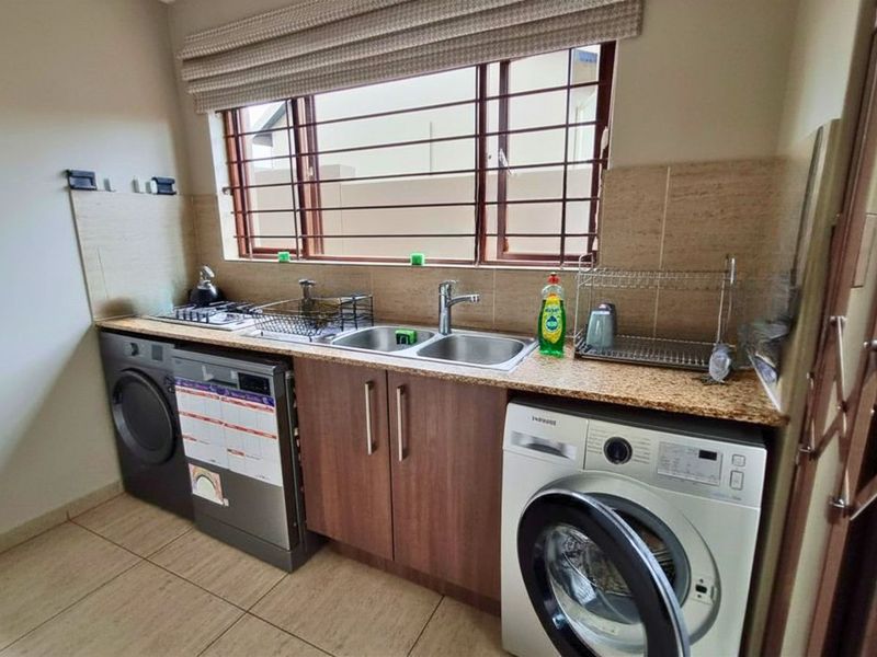 House For Sale in Barbeque Downs - Photo 5