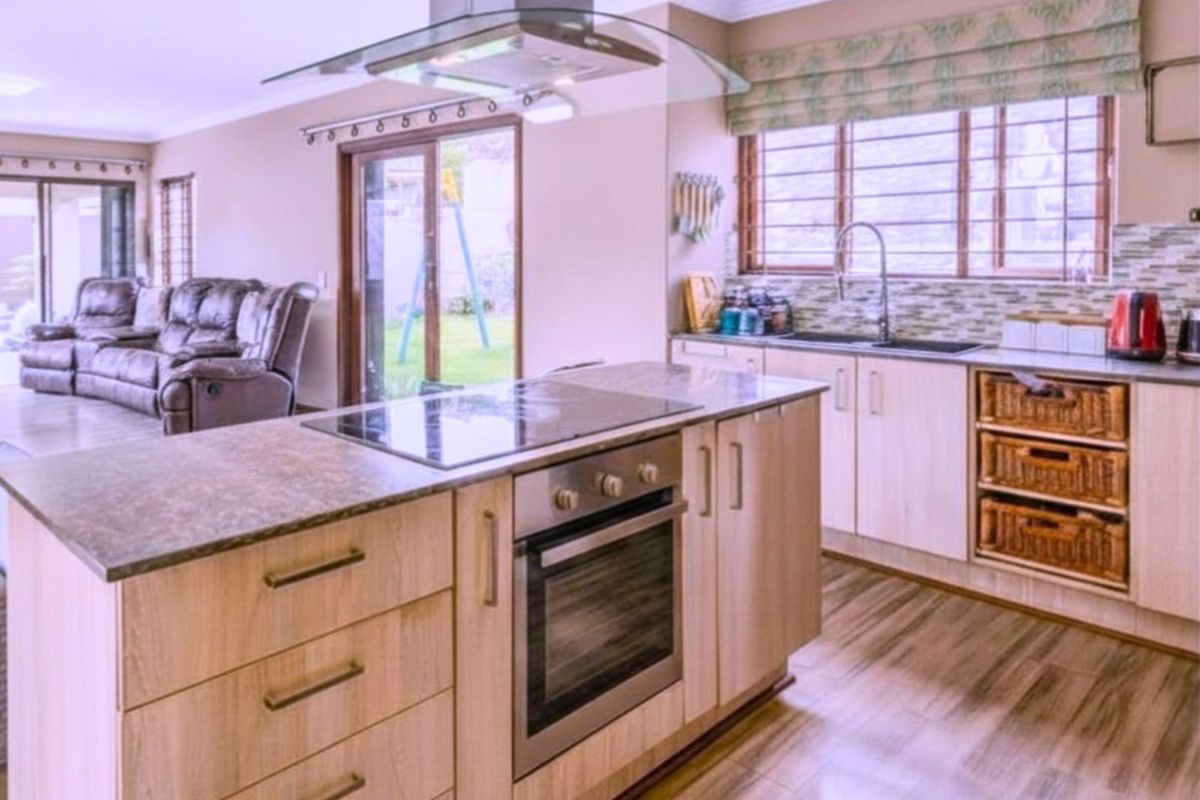 House For Sale in Barbeque Downs - Photo 3