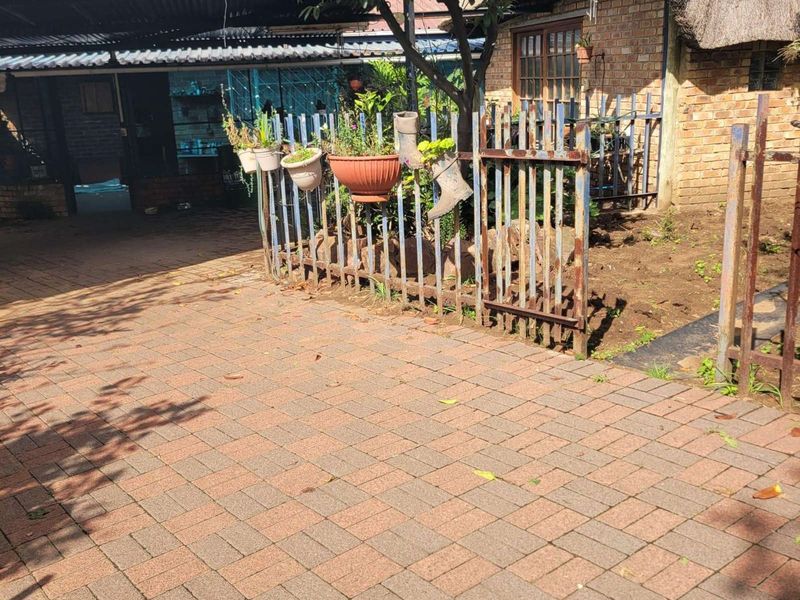 House For Sale in Klipfontein - Photo 4