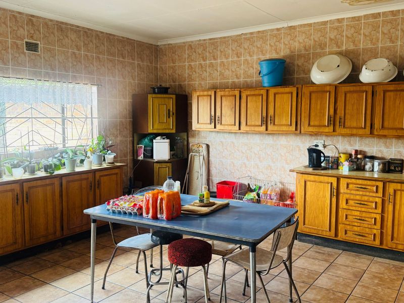 House For Sale in Klipfontein - Photo 6
