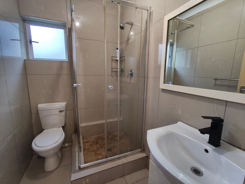 House To Rent in Chase Valley - Photo 4