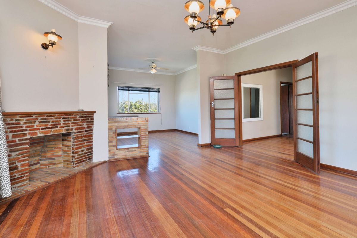 House For Sale in Glenhurd - Photo 3