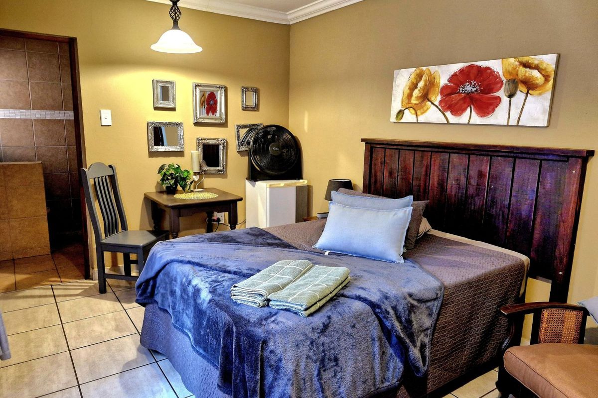 House For Sale in Die Heuwel - Photo 3