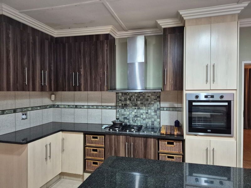 House For Sale in Kuruman Central - Photo 3