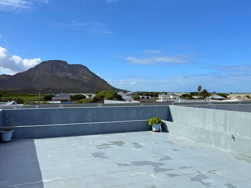 Apartment For Sale in Gansbaai Central - Photo 10