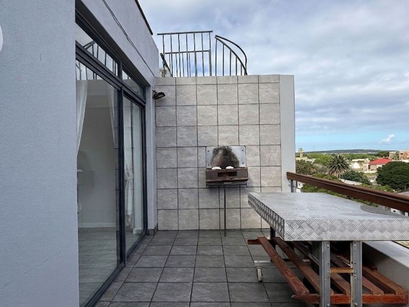 Apartment For Sale in Gansbaai Central - Photo 8