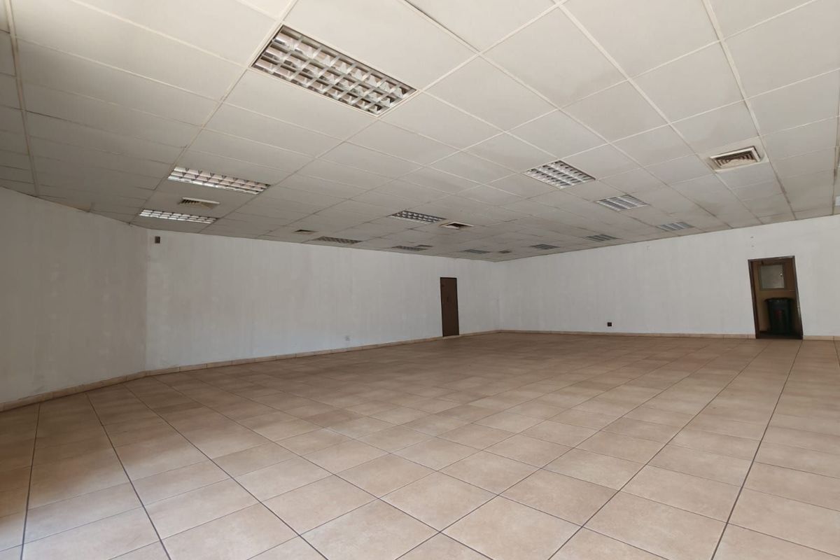 Retail To Rent in Brakpan Central - Photo 5