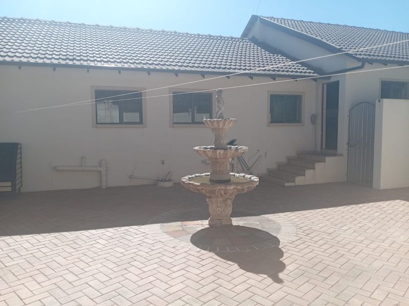 House For Sale in Horison - Photo 7