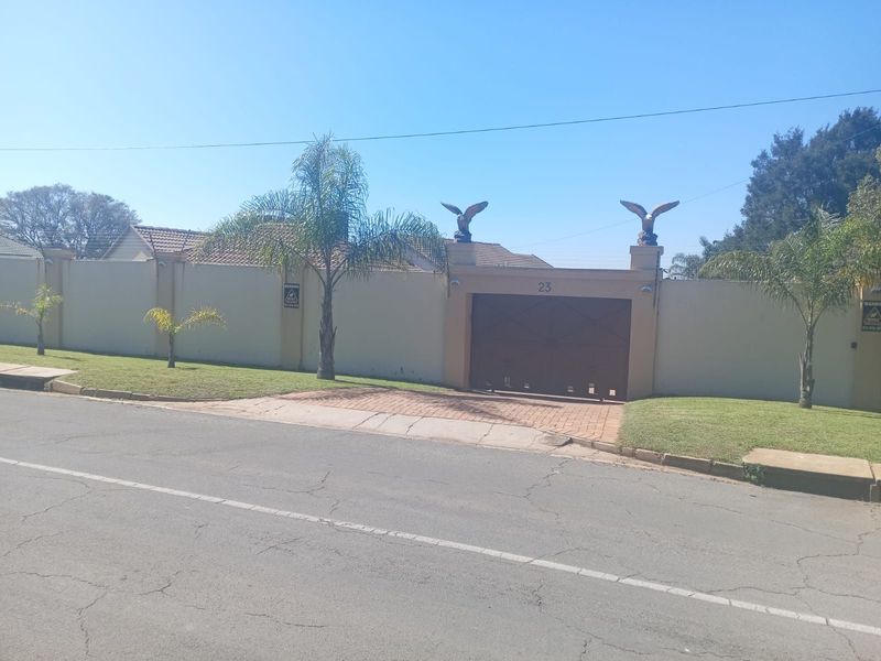 House For Sale in Horison - Photo 2