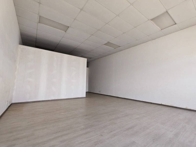 Commercial To Rent in Brakpan Central - Photo 4