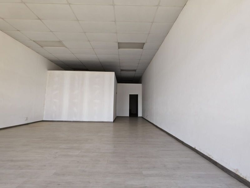 Commercial To Rent in Brakpan Central - Photo 3