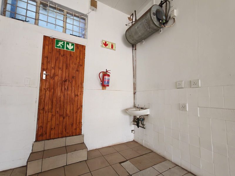 Commercial To Rent in Brakpan Central - Photo 6