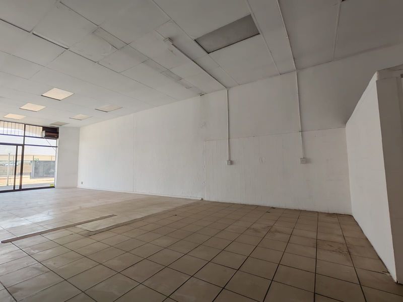 Commercial To Rent in Brakpan Central - Photo 9