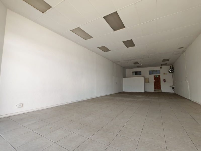 Commercial To Rent in Brakpan Central - Photo 3