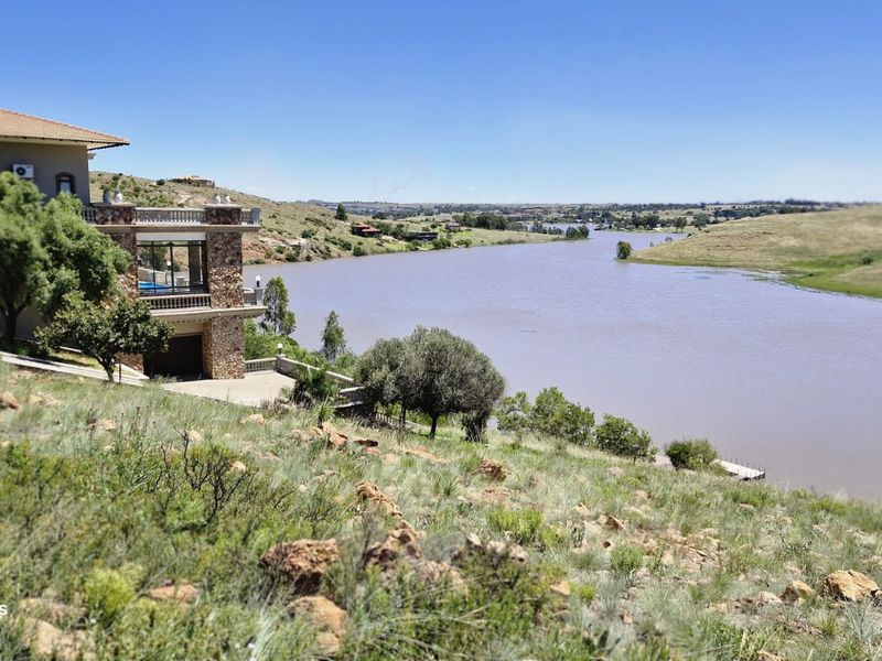 House For Sale in Golden Mile Estate - Photo 8