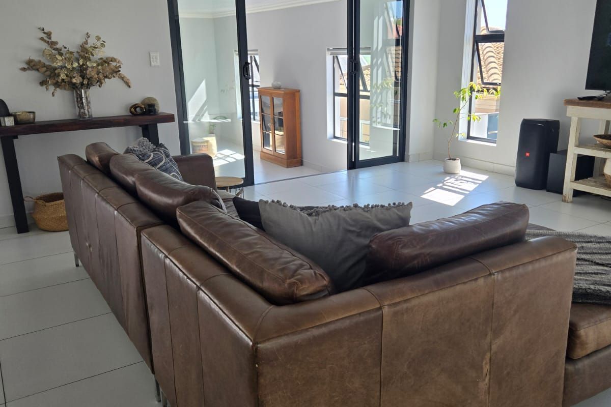 House To Rent in Mount Royal Golf Estate - Photo 2