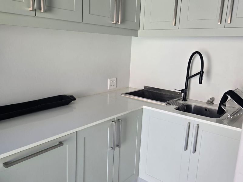 House To Rent in Mount Royal Golf Estate - Photo 3