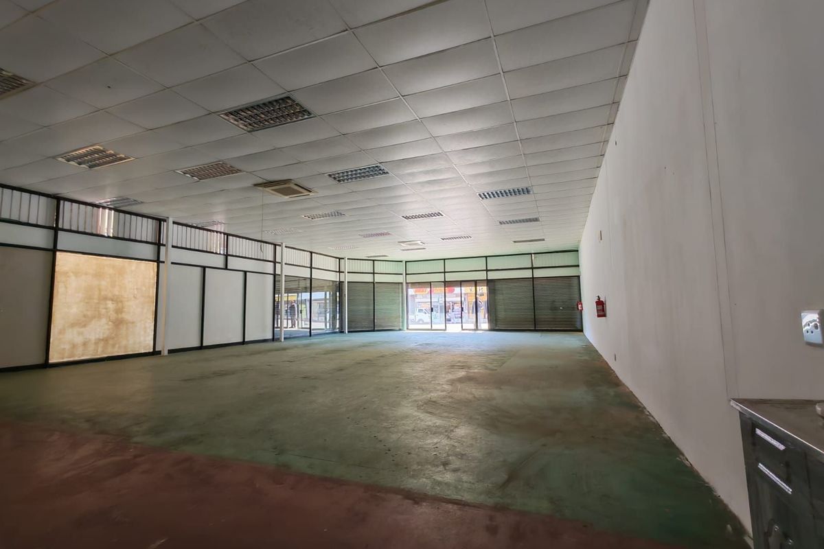 Commercial To Rent in Brakpan Central - Photo 3