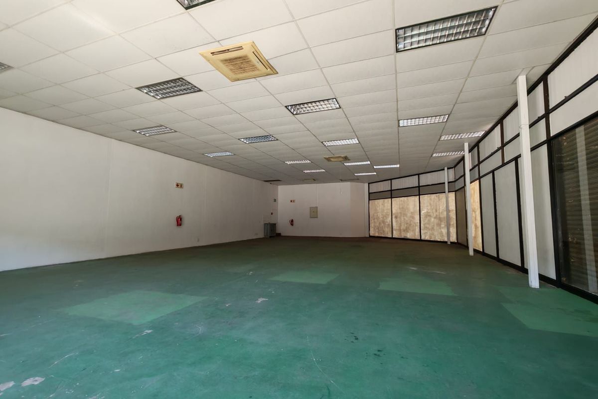 Commercial To Rent in Brakpan Central - Photo 5
