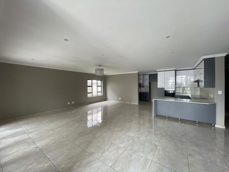 House For Sale in Zambezi Manor Lifestyle Estate - Photo 5
