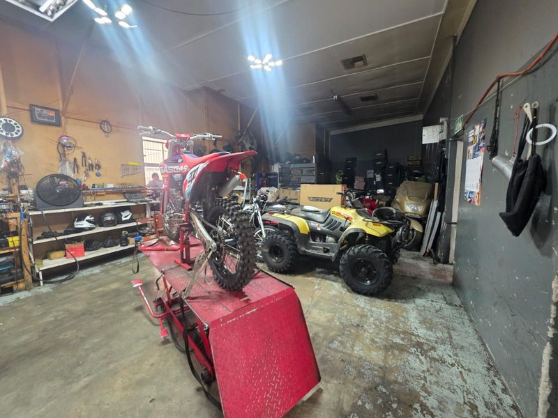 Industrial For Sale in West End - Photo 2