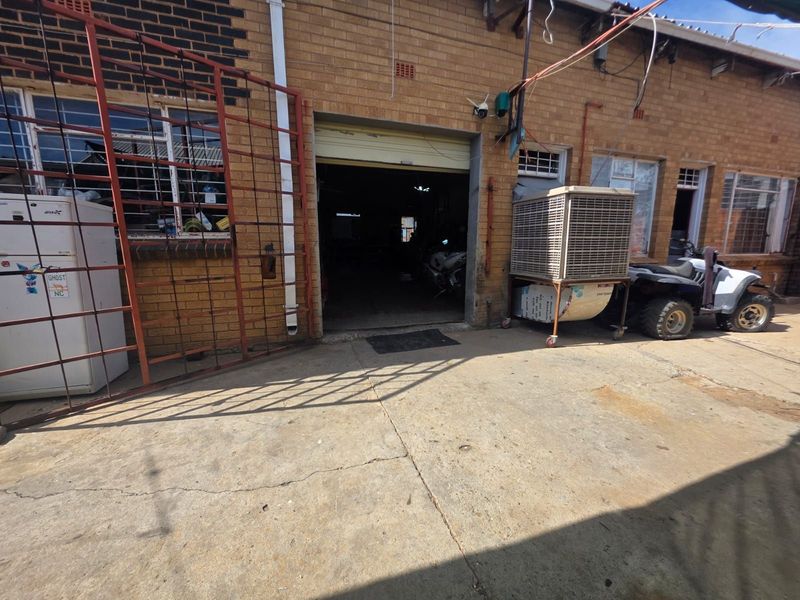 Industrial For Sale in West End - Photo 7