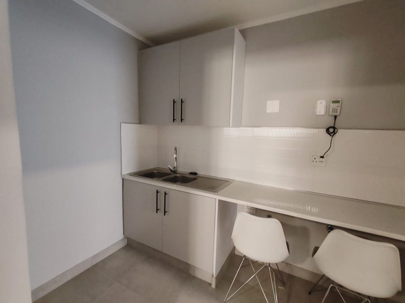 Apartment To Rent in Sinoville - Photo 6