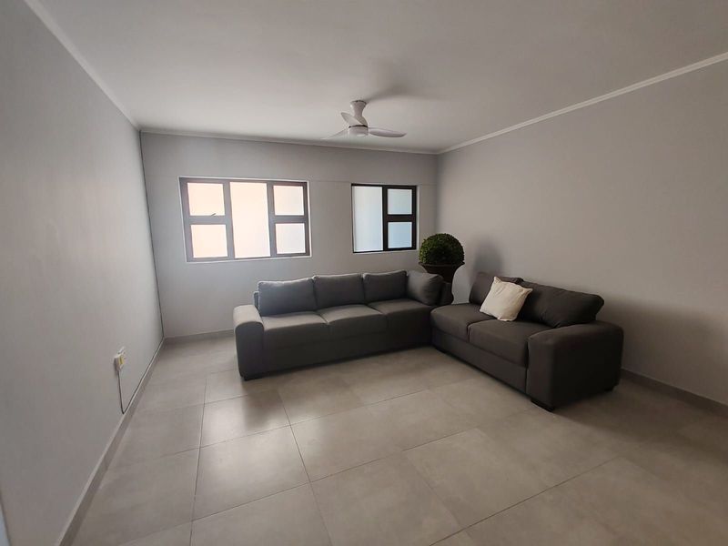 Apartment To Rent in Sinoville - Photo 2