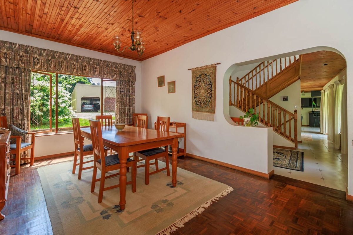 House For Sale in Crestholme - Photo 5
