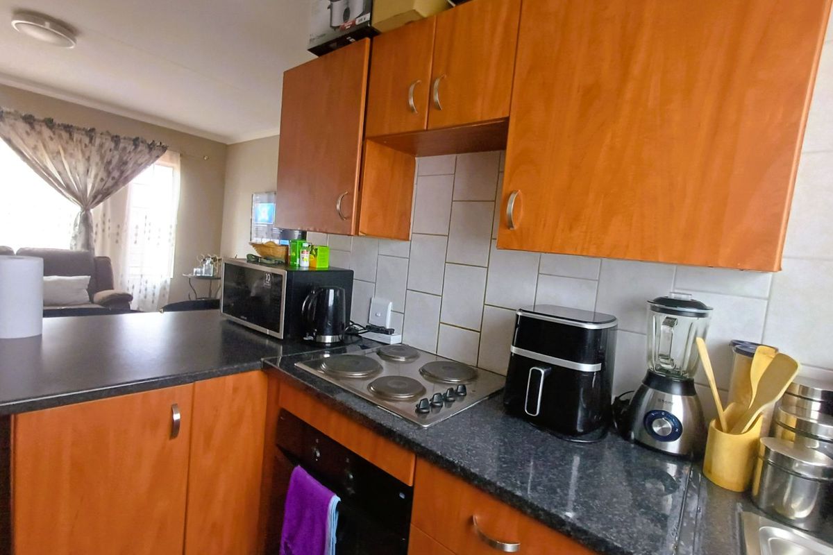 Apartment For Sale in Groblerpark - Photo 3